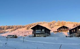 Kabdalis Ski In- Ski Out Blafjell Stugby